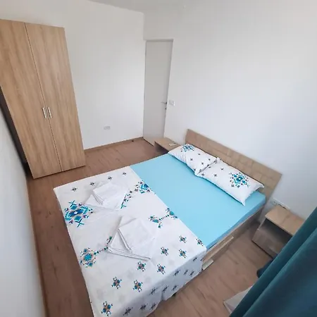 Crina Lägenhet *
